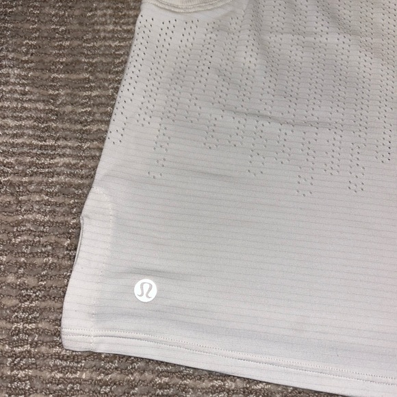 Lululemon Train to be tank - Picture 4 of 4